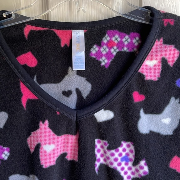 NWOT SIMPLY BASIC SOFT FUZZY  PJ NIGHTSHIRT SZ 2X/3X - Picture 2 of 7